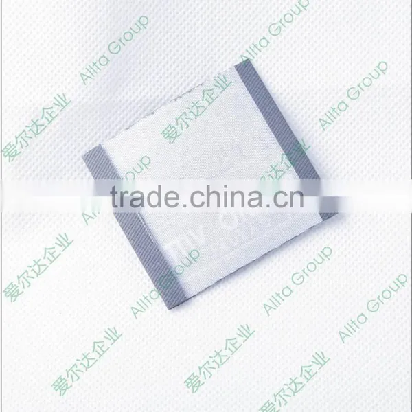 Factory Price Custom Printed Clothing Labels Woven Clothing Labels photo-3