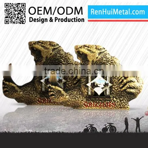 OEM/ODM 3d Custom Logo Sport Metal Coin Holder Keychain photo-4