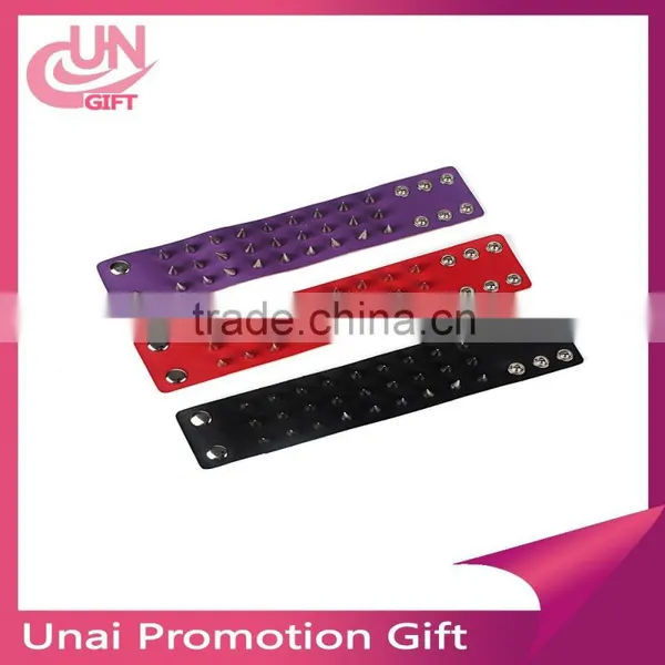 Soft Leather Pointed Rivet Punk Bracelet From Factory