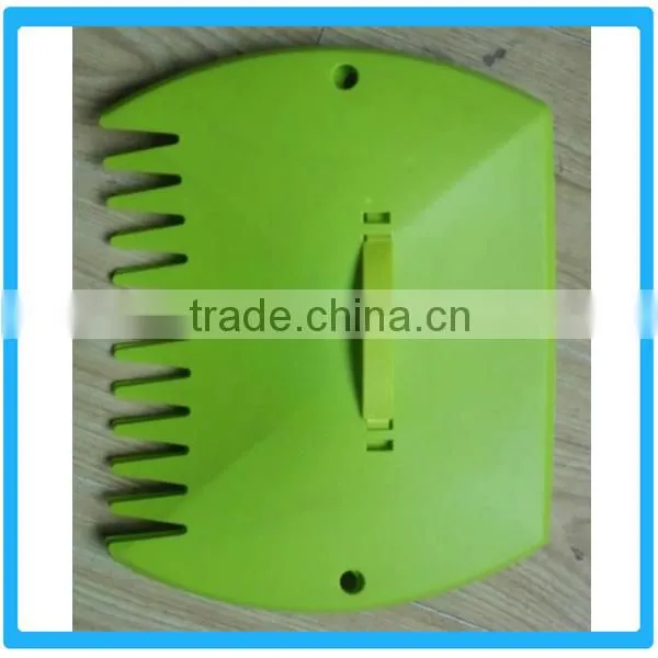 Easy Use Plastic Leaf Grabber Rake Leaf And Grass Grabber Plastic Leaf Grabber Rake