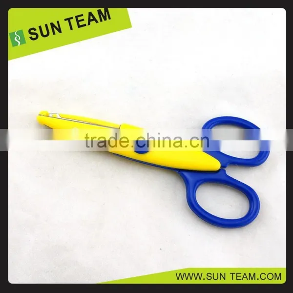 CS004A 5-1/4" New Plastic Handle Paper Cutting Lace Scissors photo-5