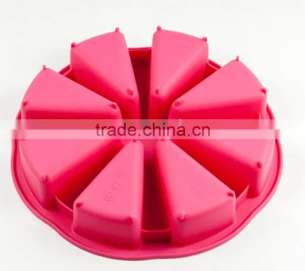 11199 Food Grade Triangle Shaped Silicone Sandwich Mould / Silicone Cake Molds photo-3