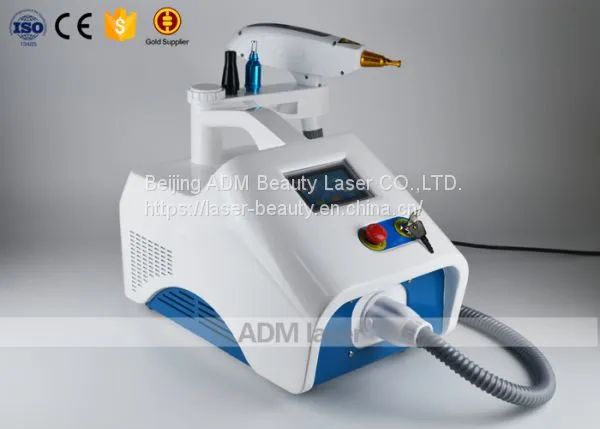 1064 532 755 1320 Q Switch ND YAG Laser Machine für die Entfernung von Pigmentierungen und Tätowierungen, Laser-Kosmetikbehandlung