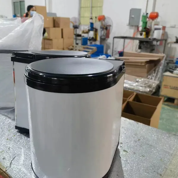 Cabinet wastebin