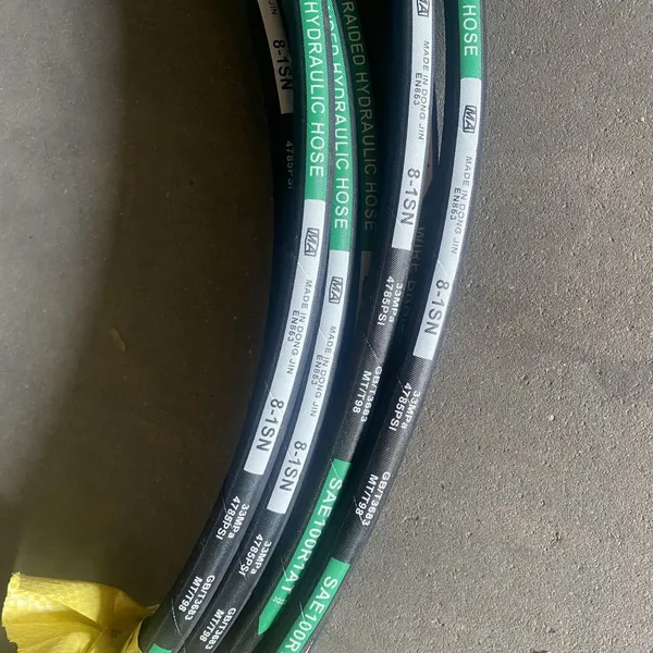 High-pressure Oil Hose, Working Pressure 215 Bar, Burst Pressure 860 Bar, GB/T3683, φ8-1SN, One Piece, Length 20 Meters