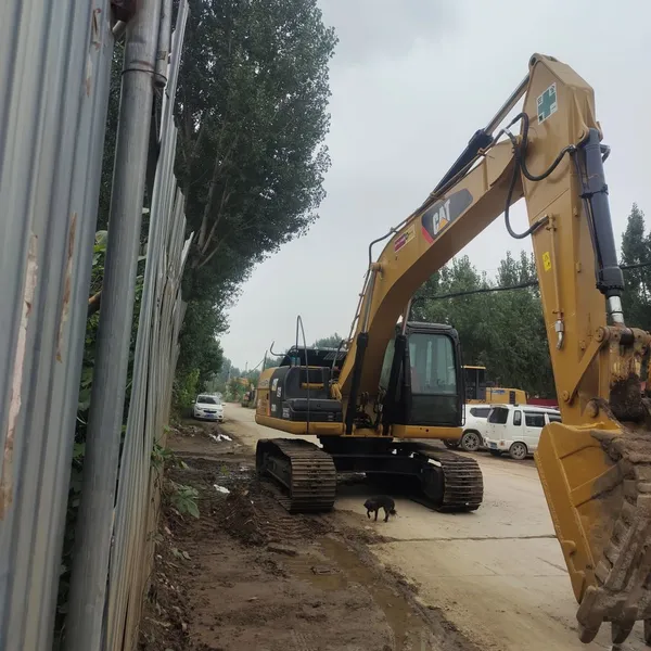 Used and Original Caterpillar 320D Crawler Excavator photo-5