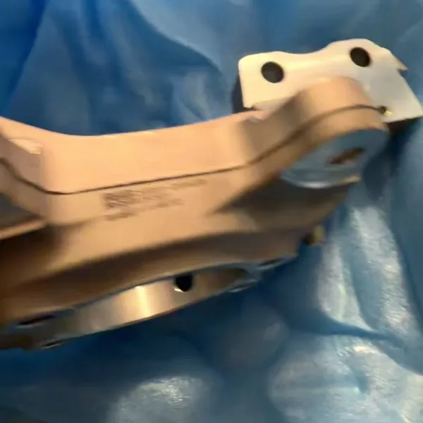 All-new BYD Formula Leopard Titanium Right Front Steering Knuckle Assembly.