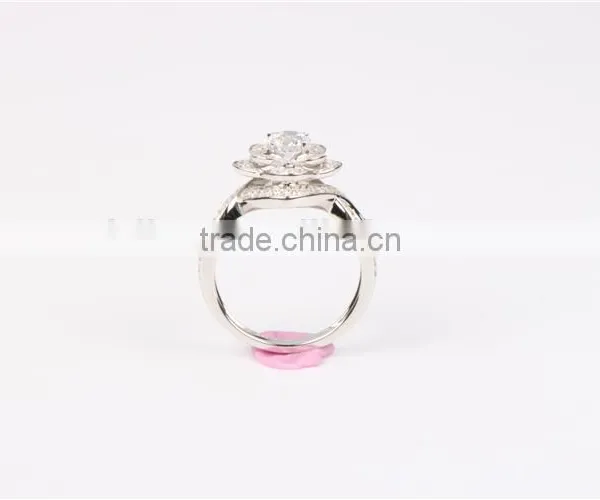 Micro Pave Setting Elegant Rose Shape Design 925 Sterling Silver Wedding Ring photo-4