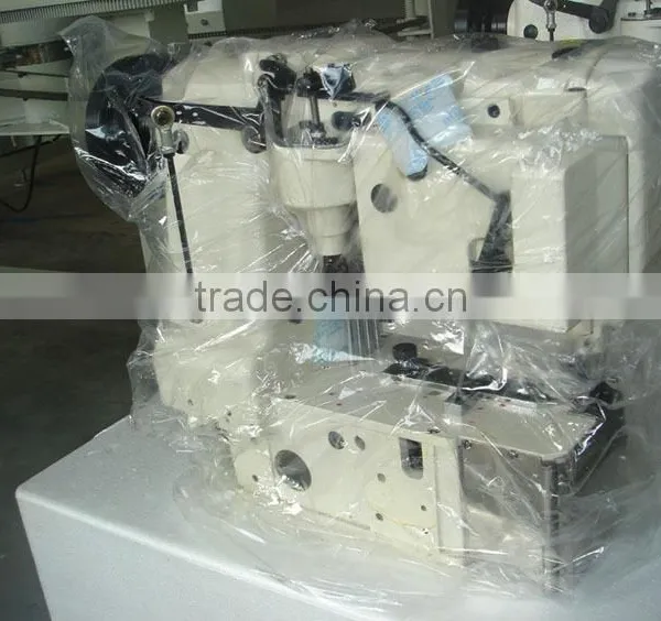 China NaiGu Factory Price Long Arm Mattress Labeling Machine photo-5
