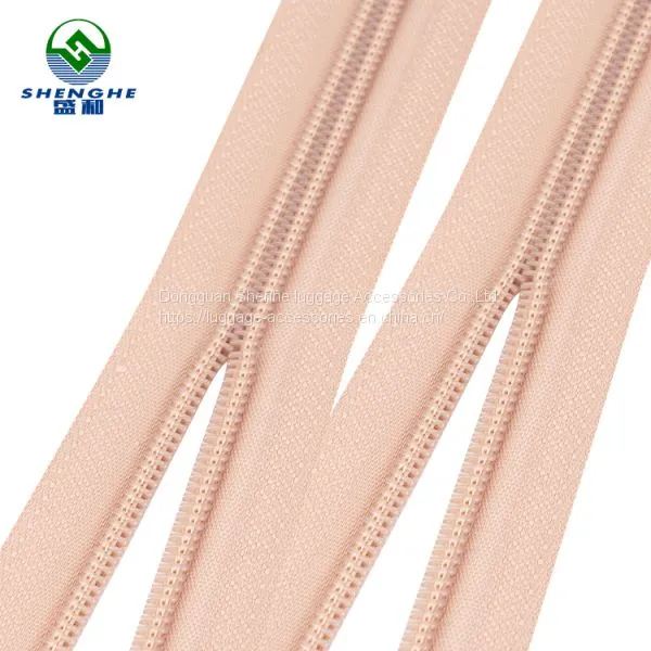Upscale Travel Suitcase Accessories and Bag Parts Gold Teeth 5 10 Plain Long-shaped Zipper photo-4