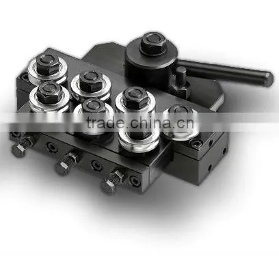 WIRE GUIDE AND STRAIGHTENING ROLLER