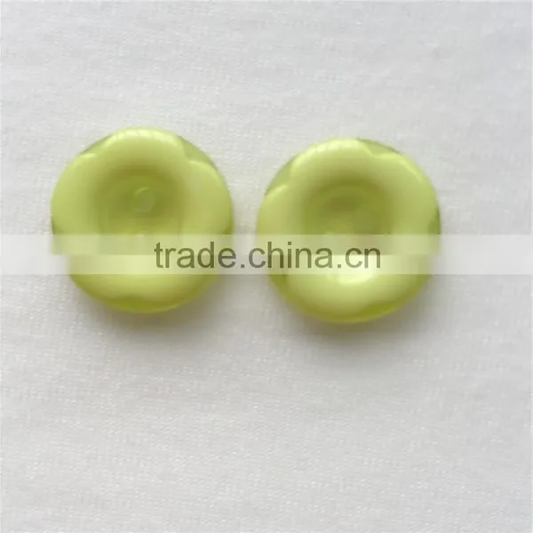 Fancy Resin Buttons in Flower Shape Two Hole Buttons photo-4