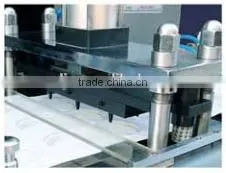 2012 High-Speed Good Quality Low Price Automatic Disposable Cup Lid Machine Plastic Cup Lid Machine photo-4
