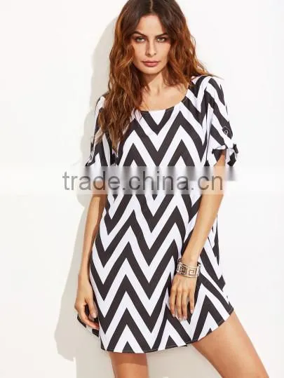 Black And White Chevron Print Shift Dress With High Quality photo-2