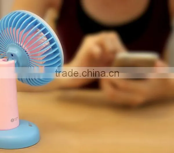 Pocket LED Light Fan Personal Table Light Fan With Built-in Battery photo-6