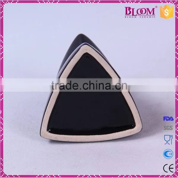 Ceramic Triangle Mini Incense Burner for Black photo-5