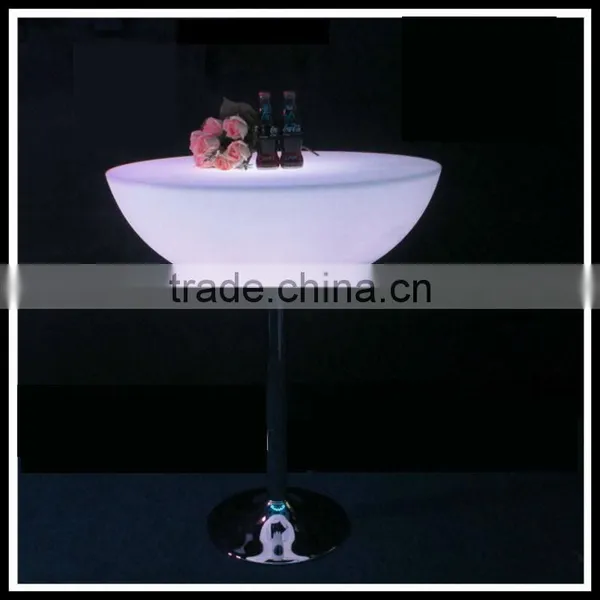Rechargeable Li-on Battery Operated Light up LED Furniture Cocktail Round Table for Home / Bar / Night Club photo-3