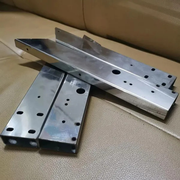 Custom Aluminum Cabinet Housing With Stainless Steel Brackets Welding and Stamping