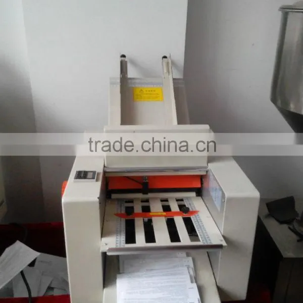 ZE-9B/4 Paper folding machine