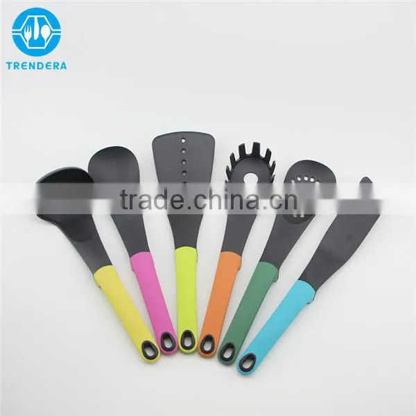 Durable and Practical Nylon Utensils Kitchenware Set photo-2