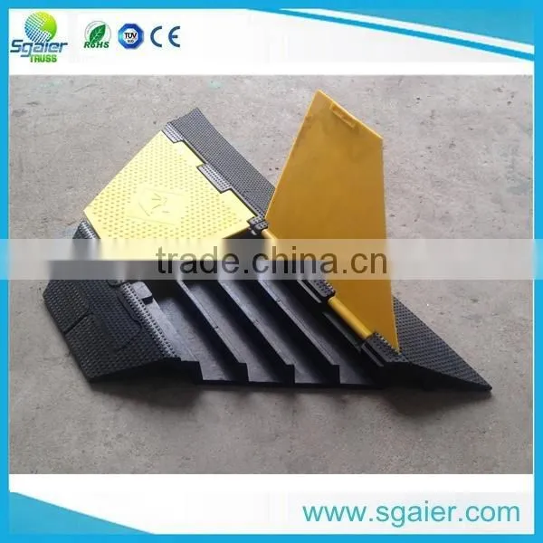 4 Channel China Cheap Cable Protector Ramps Stage Cable Ramp photo-6