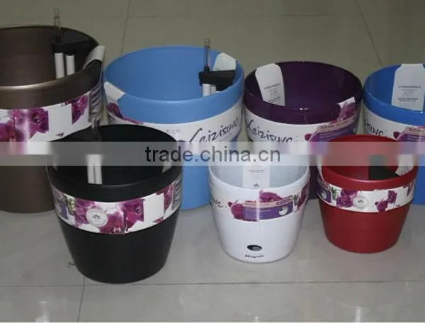 Wholesale Round Plastic Self Watering Planters