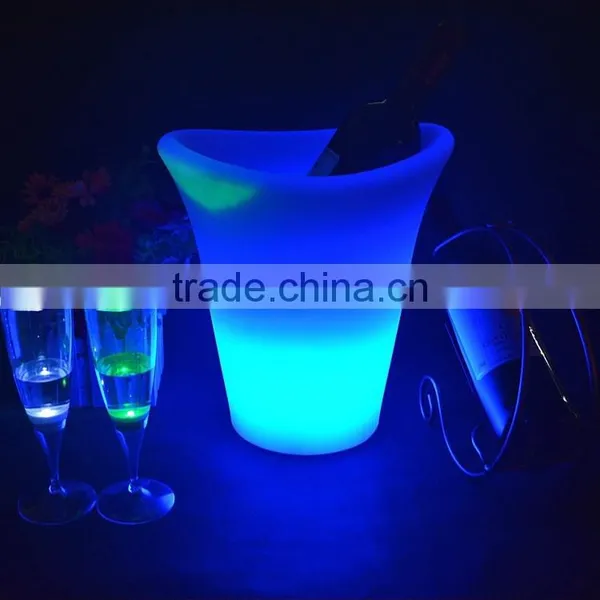 Colour Change Remote Control Beer and Champange Holder Ice Bucket photo-2