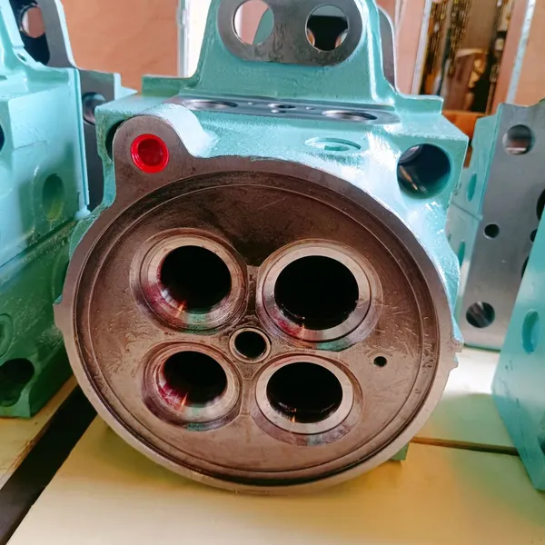 WARTSILA W4L20 CYLINDER HEAD/CYLINDER COVER photo-2