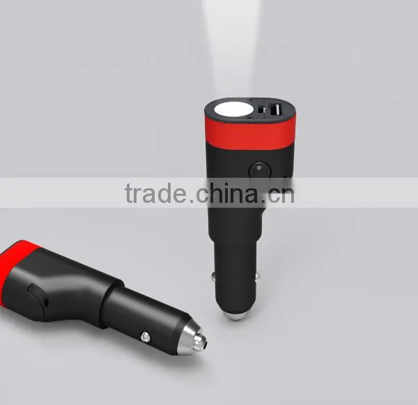 2016 Portable multi-functional safety hammer car charger torchlight car charger