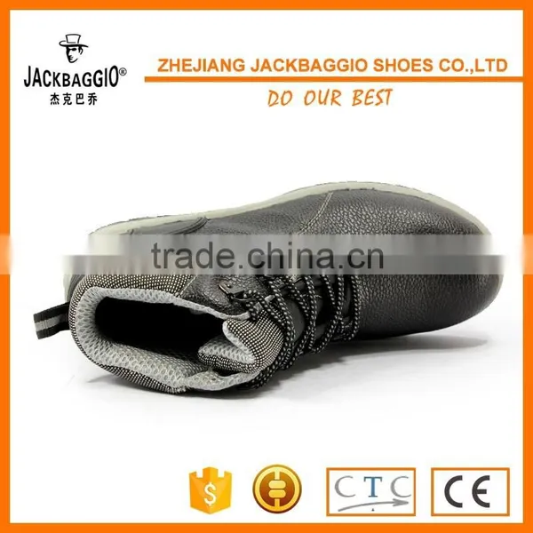 China Manufacturer Wholesale Industrial Safety Shoes photo-3