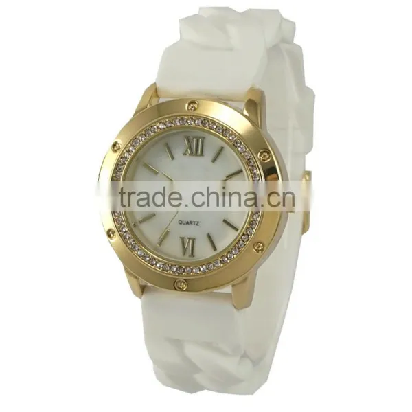 New Models in the Doris Watch Store Alloy Case Silicone Band Fashion Quartz Wowmen Watches on the photo-3