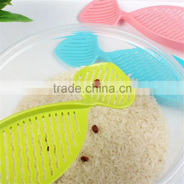 Multifunctional Kitchen Rice Washing Long Handle Colorful Plastic Mini Spoon photo-2