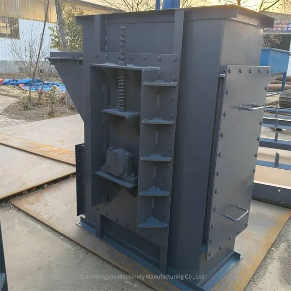 bucket elevator and plate chain vertical feeder for grain depots, stainless steel endless chain conveyor for chemical raw materials