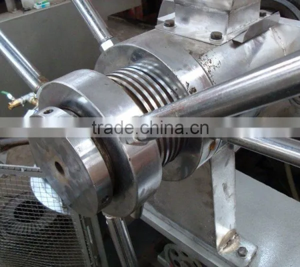 Peanut and Soybean and Sesame Cooking Oil Press Machine photo-4
