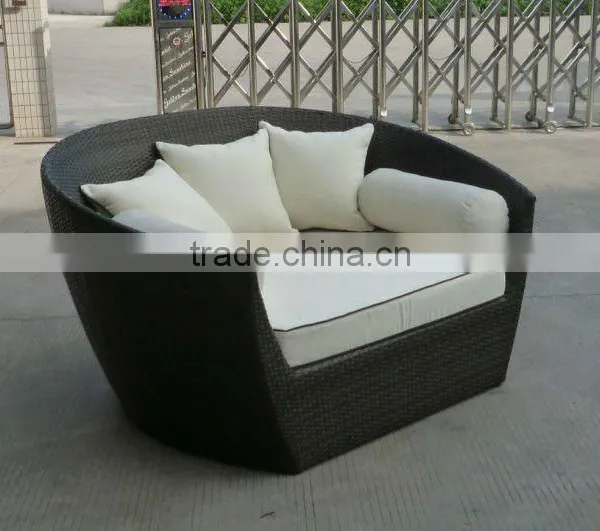Newest Design Outdoor Big Sun Bed Rattan Day Bed photo-6
