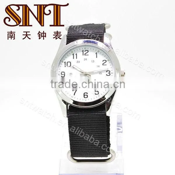 SNT-NY004 Multiple Nylon Watch Strap Watch With Changeable Straps
