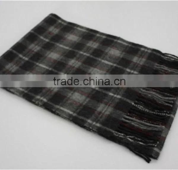 Gray Yarn Dyed Checked Pure Wool Scarf With Fringe photo-2