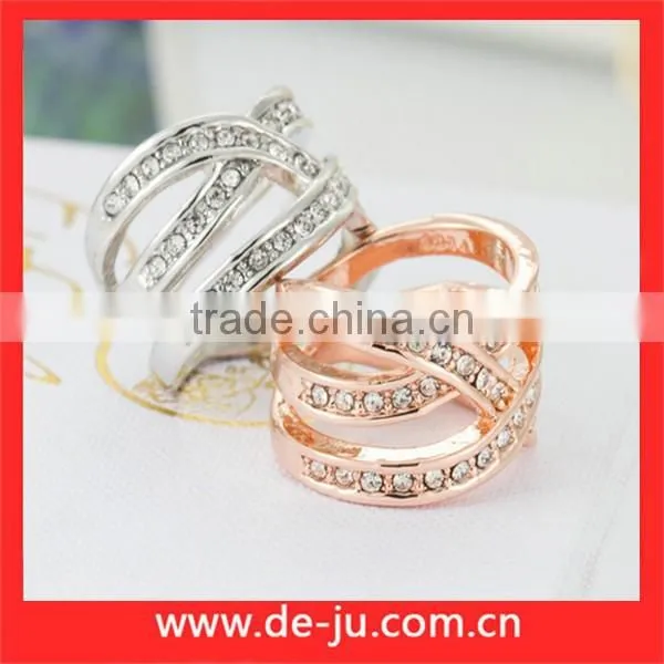 Charm Design Diamond Couple Ring photo-2