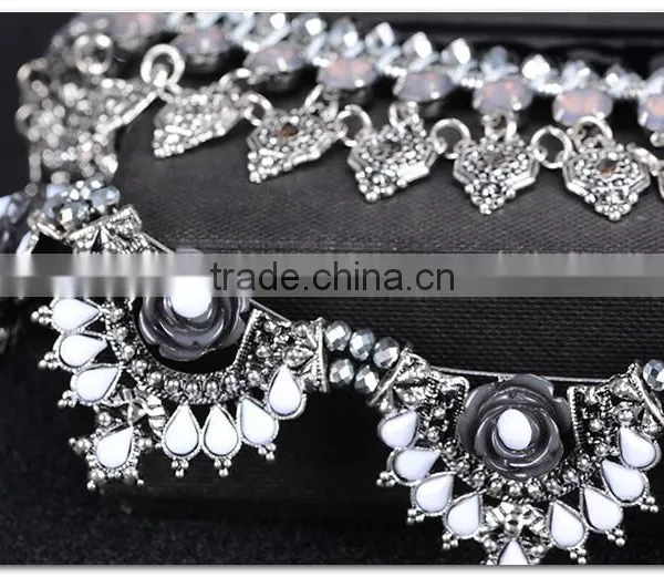 Europe Big Exaggerated Reaationary Necklace photo-4