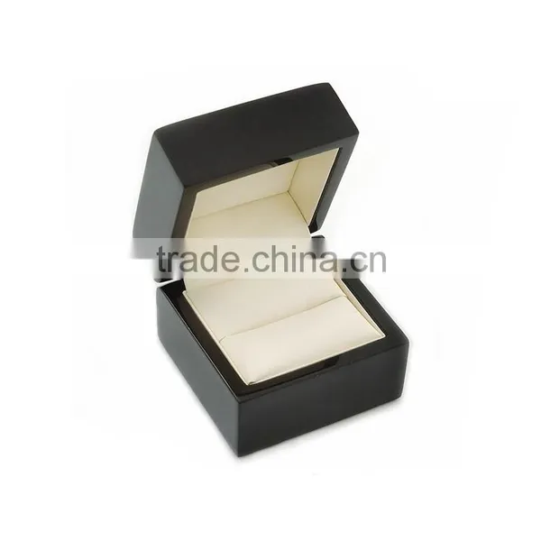 Wholesale Glossy Black Wood Jewellery Ring Boxes photo-5