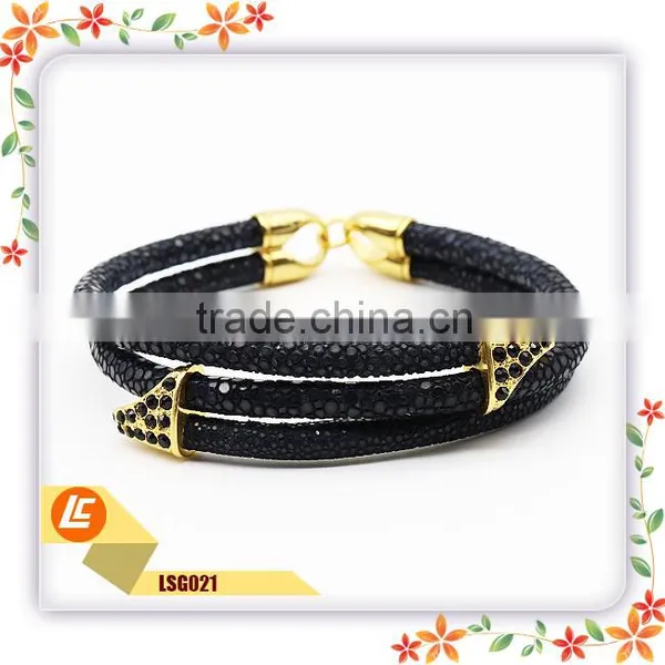 Womens Genuine Stingray Leather Bracelet Colourful for Wholesale photo-2