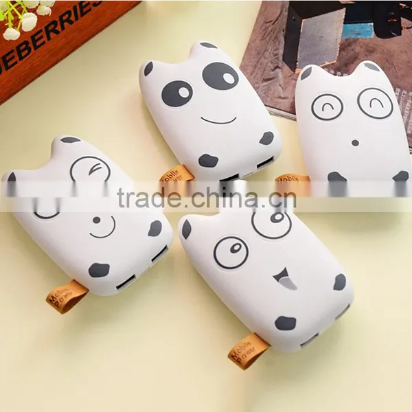 2016 Hot Selling 8000mAh Two Output Christmas Fashion Cartoon Portable Mobile Power Bank Charger Quality Choice