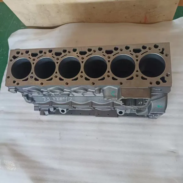 Diesel Engine ISB5.9 QSB6.7 Engine Cylinder Block 4946586 photo-3