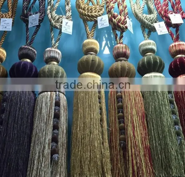 China Supplier Curtain Beaded Polyester Tassel photo-3