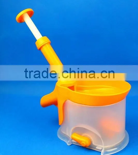 Hot Sale Cheap Plastic Cherry Slicer,cherry Chopper photo-4