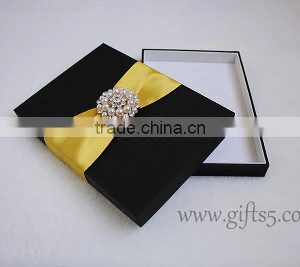 Gorgeous Handmade Luxury Silk Invitation Boxes Fow Wedding photo-4