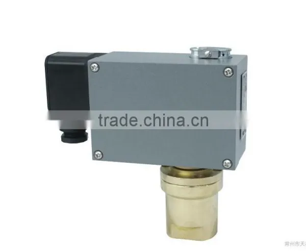 D520/7DDK Differential Pressure Controller photo-2