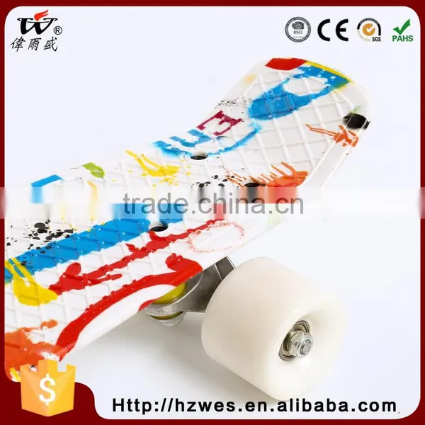 70kgs Top ABS Deck Material PU Wheels OEM Fish Shape Skateboard photo-3