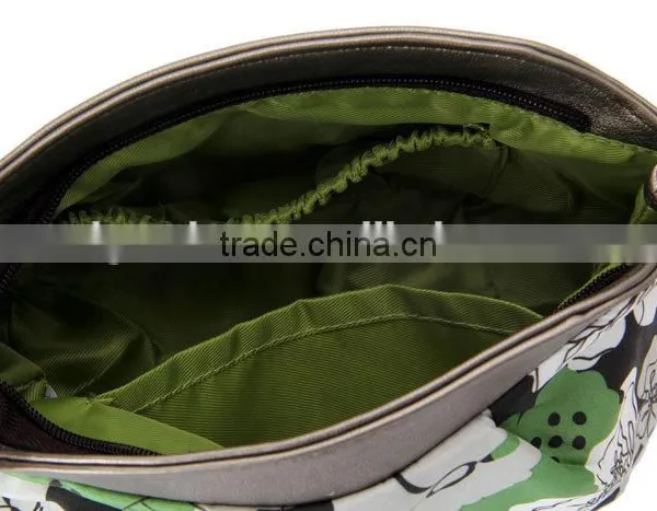 2015 New Design Promotional Printed Stain Polyester Cosmetic Case photo-5