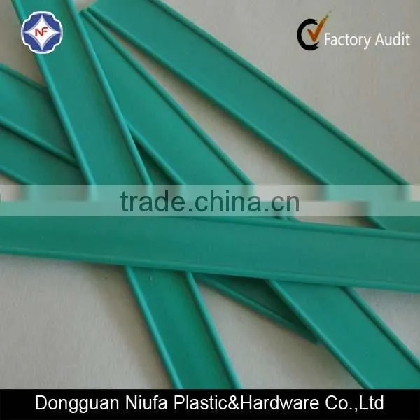 Customized Plastic Nose Wire/Clip Galvanized Double Metal Wire for Nonwoven Face Mask photo-2